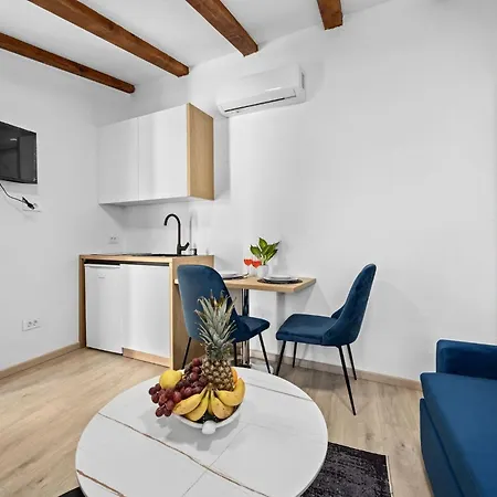 Capitolina - Center Appartement Pula