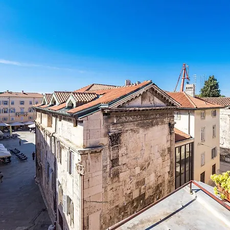 Capitolina - Center Apartment